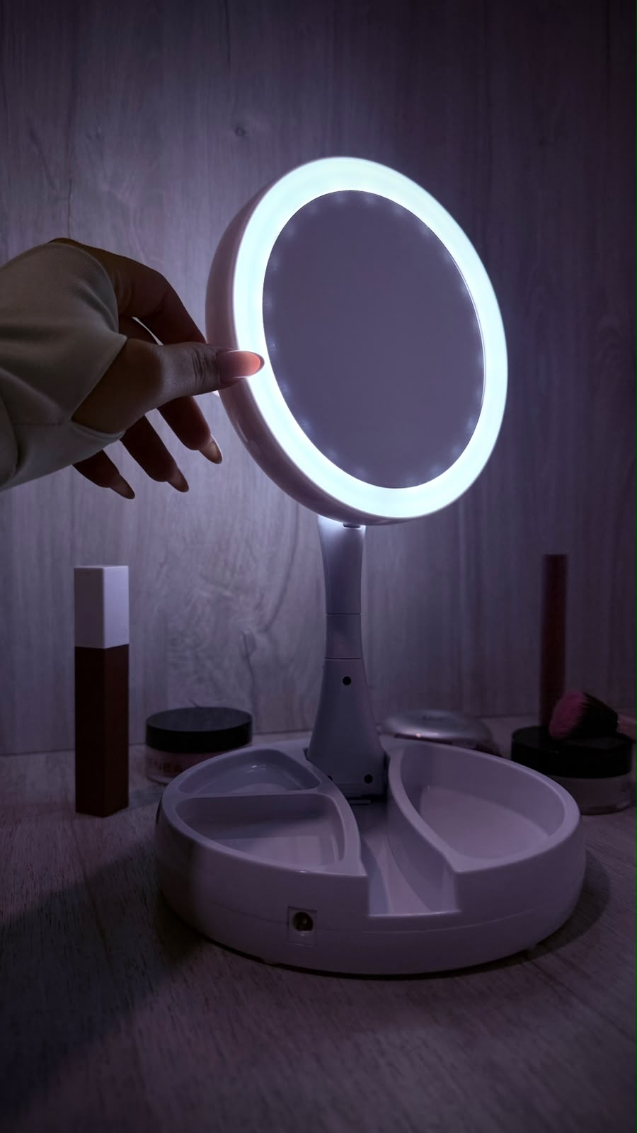 Espejo de maquillaje con luz LED